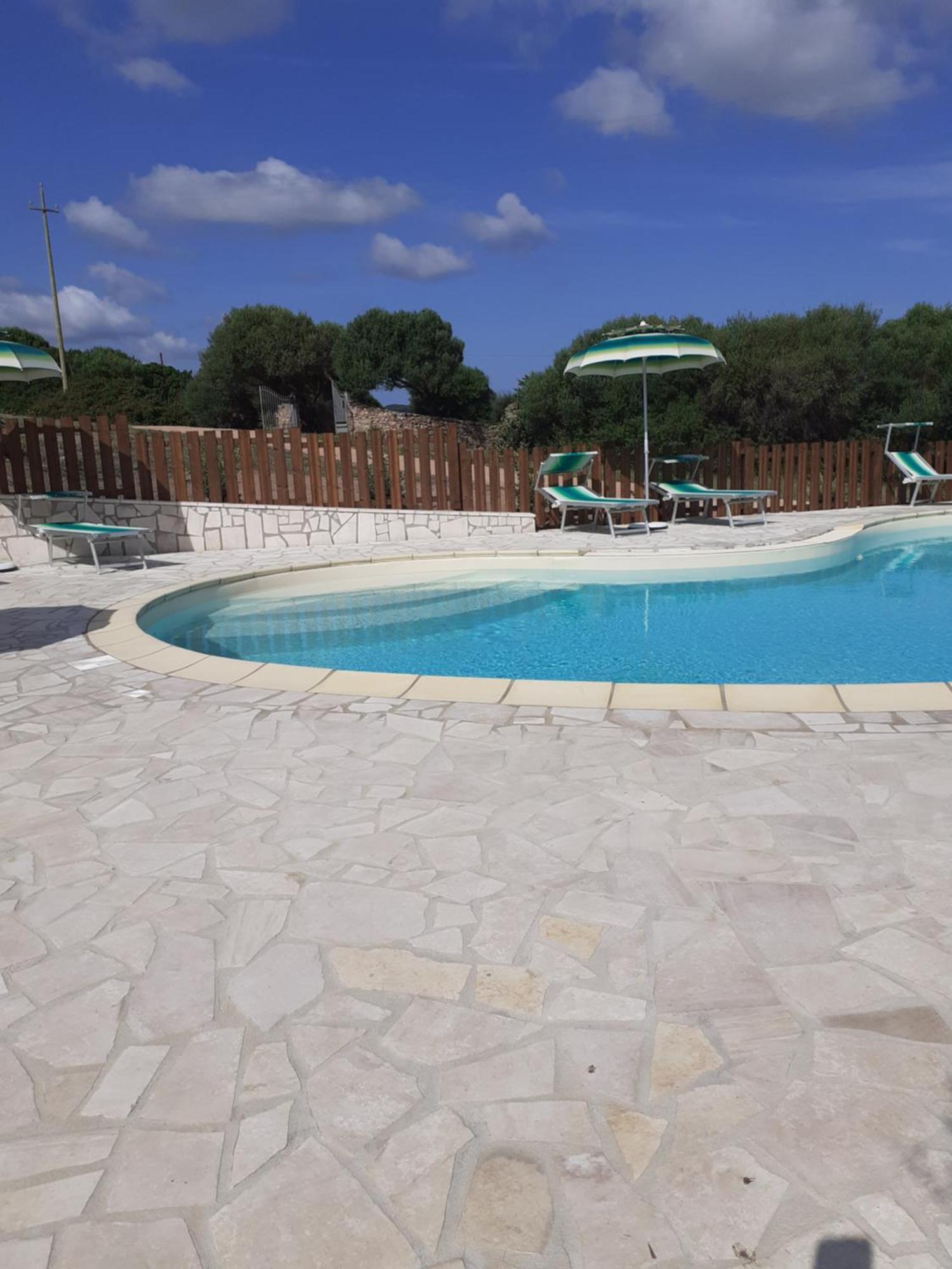 Gli Olivastri Con Piscina,Solarium, Vista Mare ,Sole -Mare E Tanta Natura ,Climatizzatore,Wifi Aglientu Exteriör bild